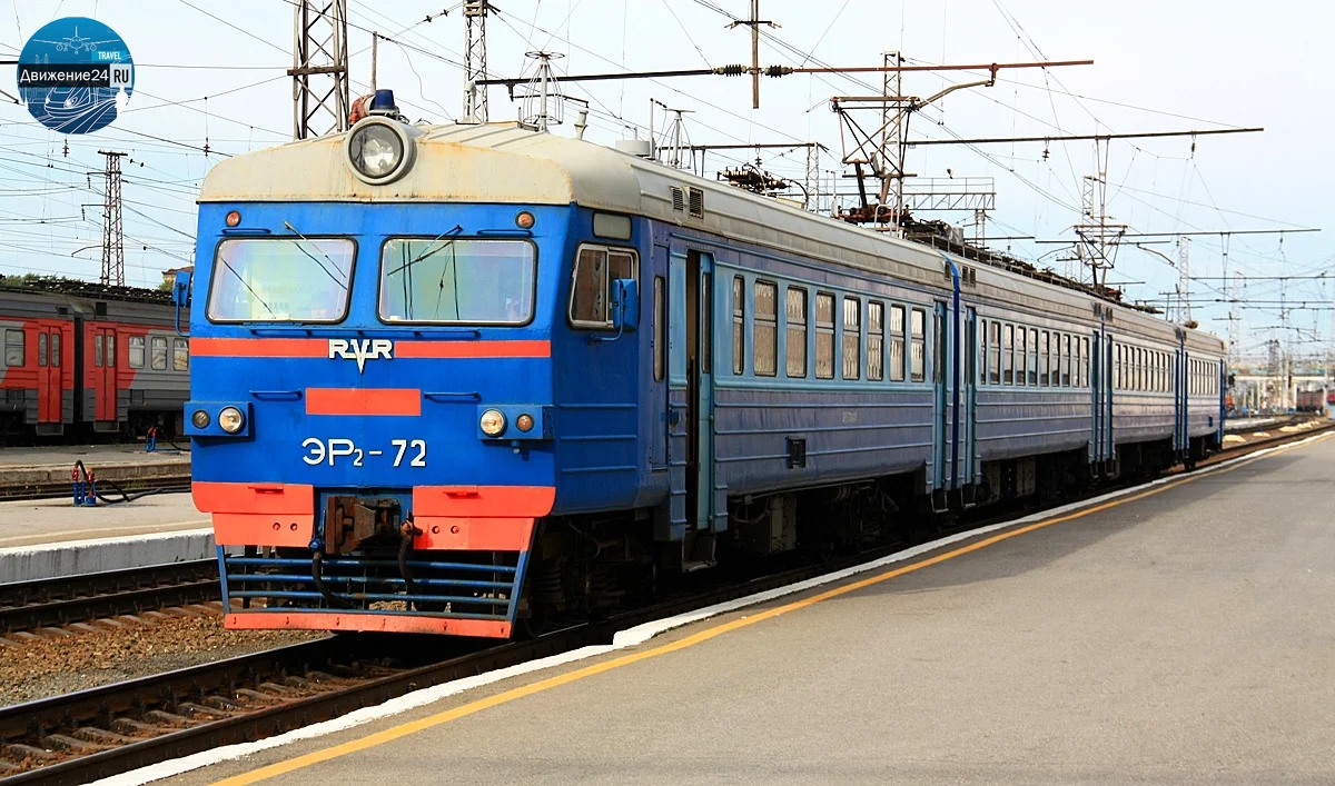 Электропоезд ЭР2