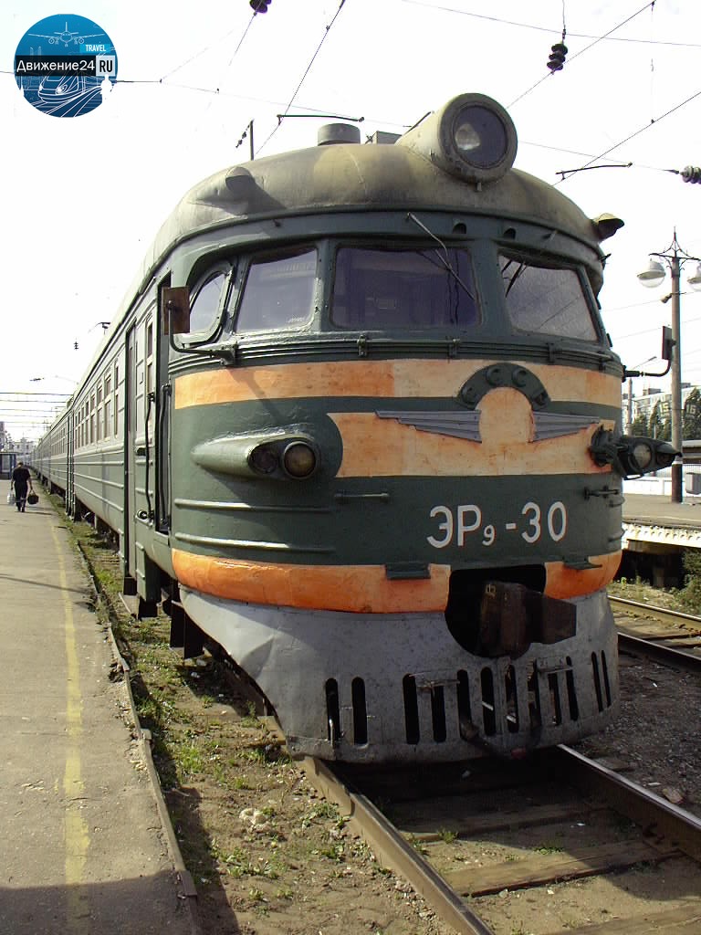 Электропоезд ЭР9