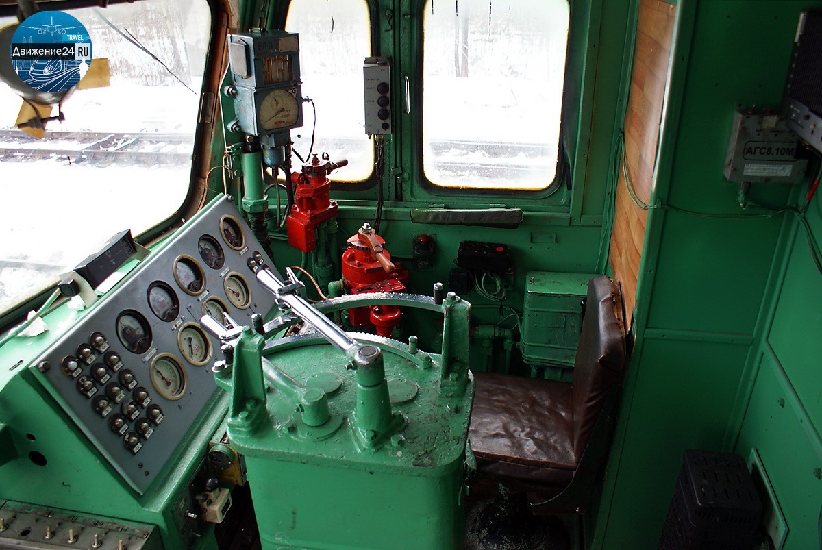 кабина Электровоза ВЛ10