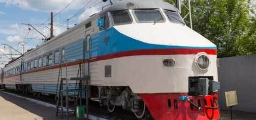 Электропоезд ЭР200