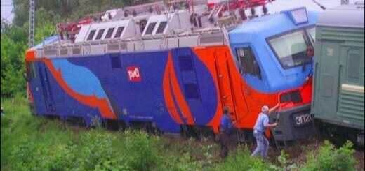 крушение электровоза эп20