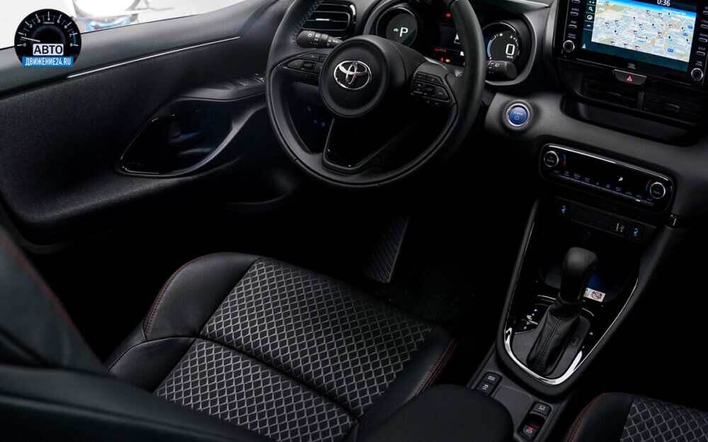 Новый Toyota Yaris supermini 2020