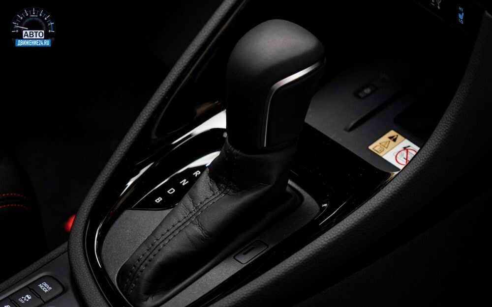 Новый Toyota Yaris supermini 2020