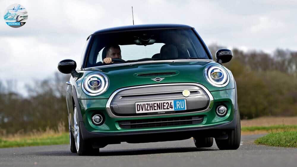Новый MINI Electric вид спереди