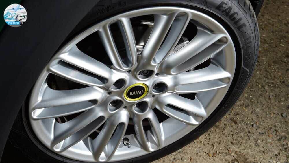 Новый MINI Electric колесо