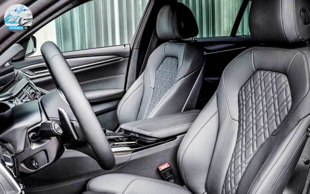 Новый BMW 545e PHEV 2020