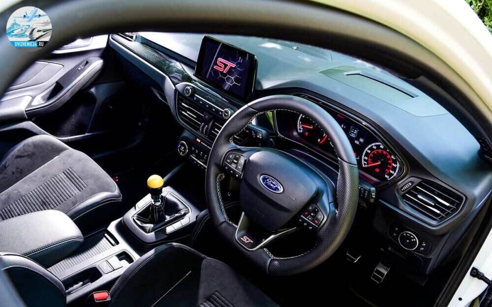 Ford Focus ST Mountune m330