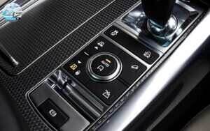 Range Rover Sport 2020 панель переключения передач