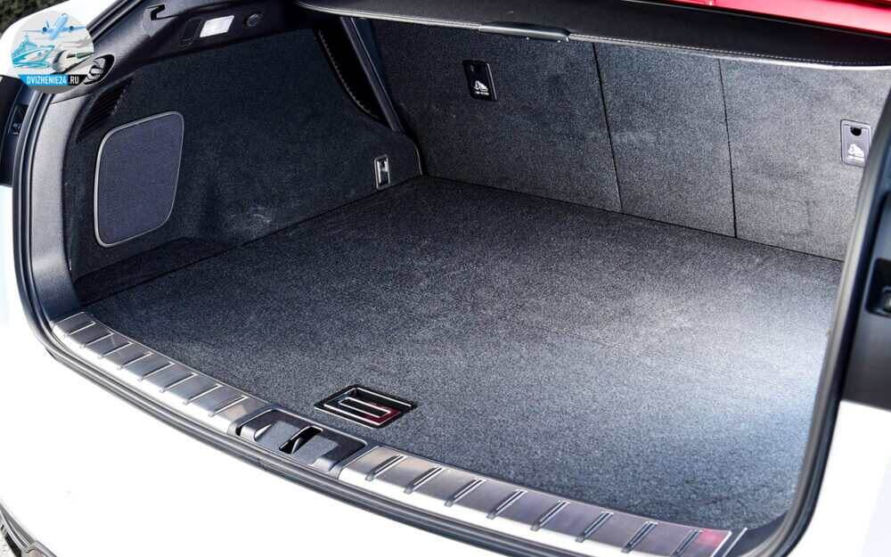 Lexus RX багажник