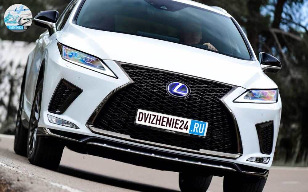 белый Lexus RX