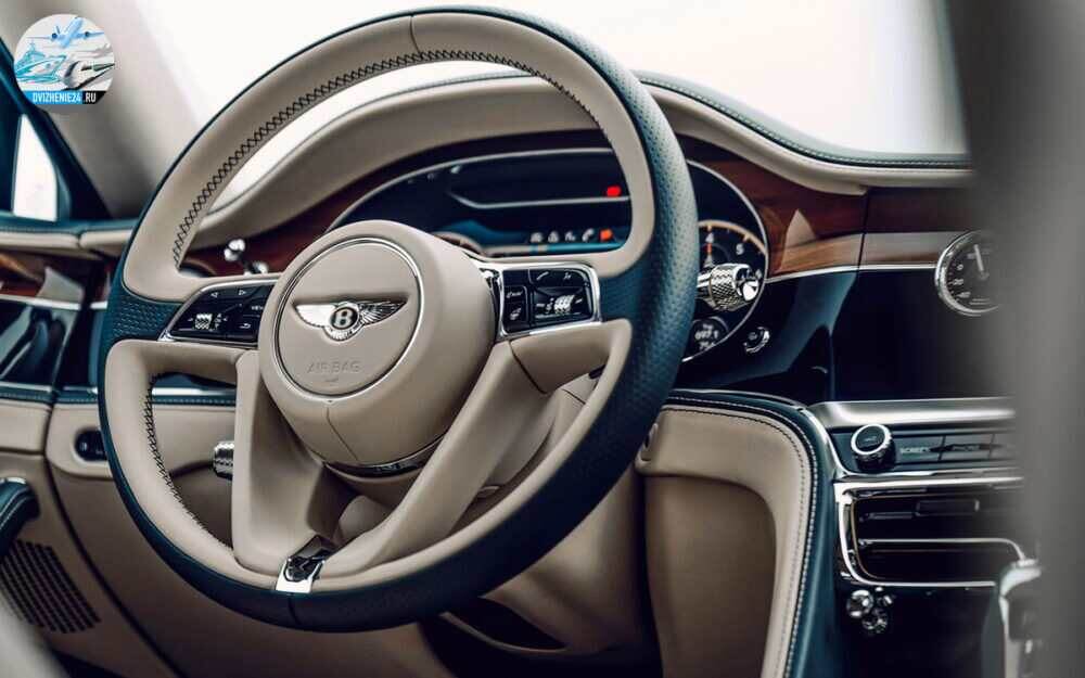 руль и приборная панель Новый Bentley Flying Spur 2020