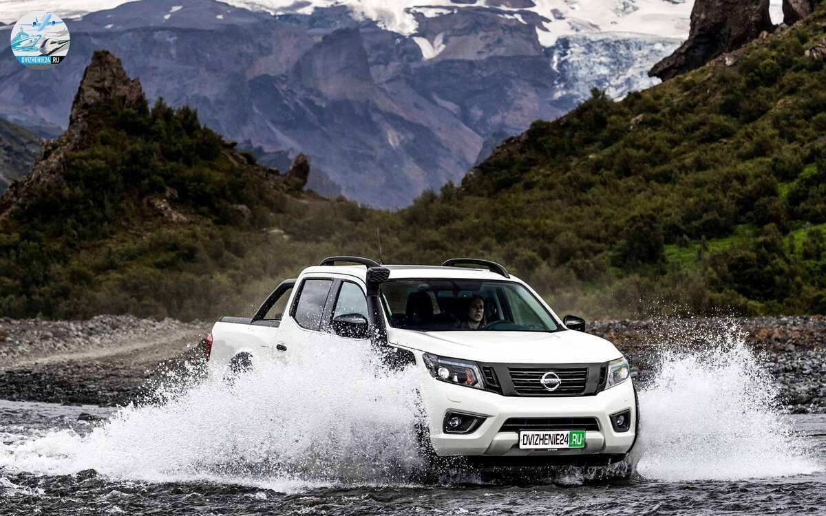 Nissan Navara AT-32