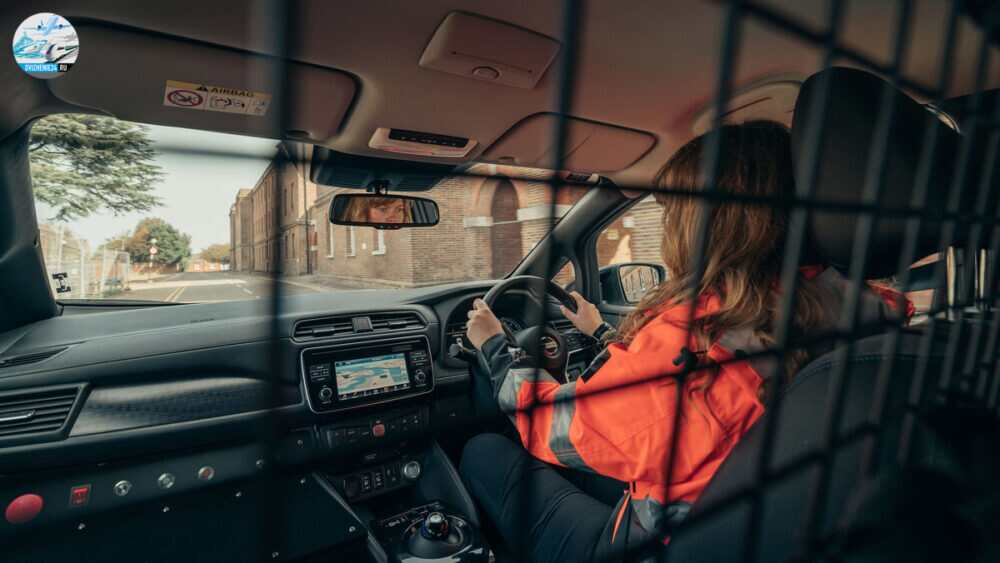 Nissan Re-Leaf представлен как банк аварийного питания