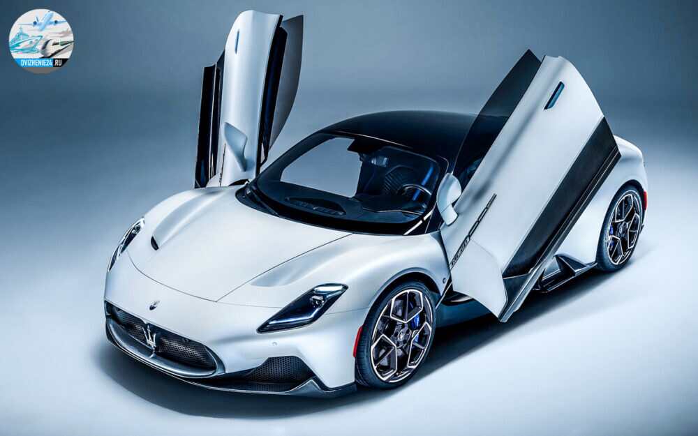 Maserati MC20 2021