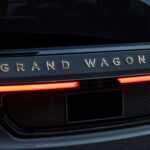 Jeep Grand Wagoneer 2021