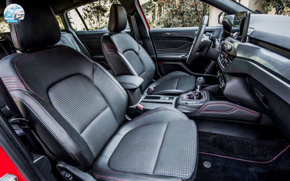 Ford Focus Estate салон