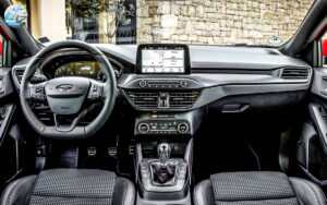 Ford Focus Estate приборная панель руль