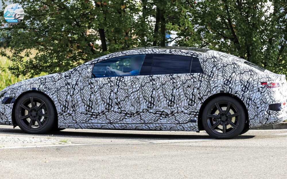 Mercedes EQS 2021
