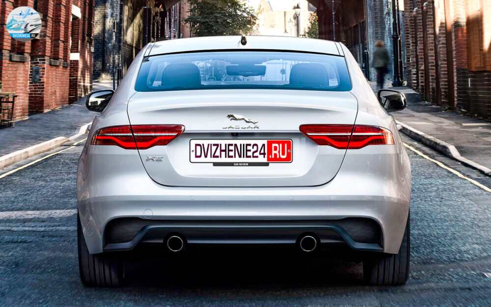 Обновленный Jaguar XE