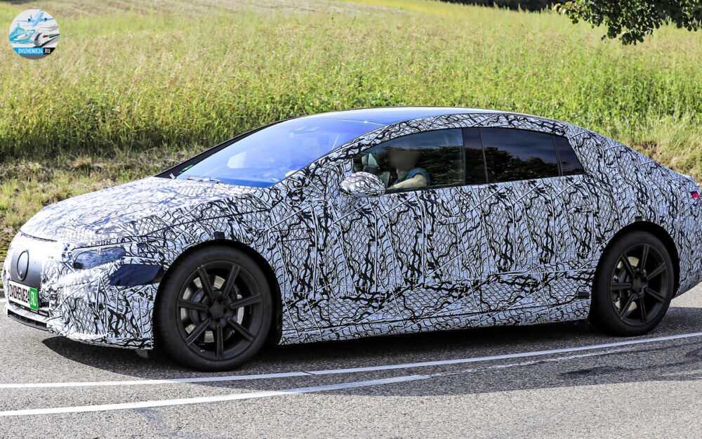 Mercedes EQS 2021