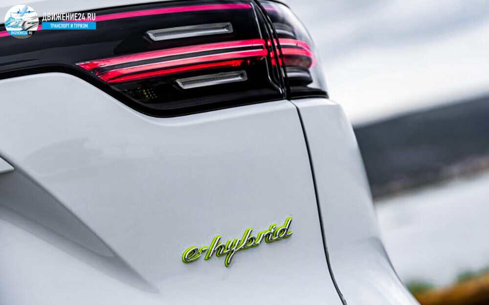 Porsche Cayenne E-Hybrid и S E-Hybrid обзавелись новым аккумулятором