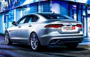 Обновленный Jaguar XE