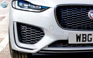 Обновленный Jaguar XE