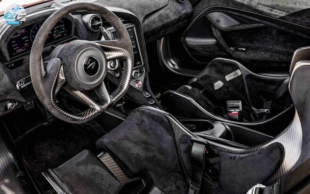 McLaren 765LT 2020