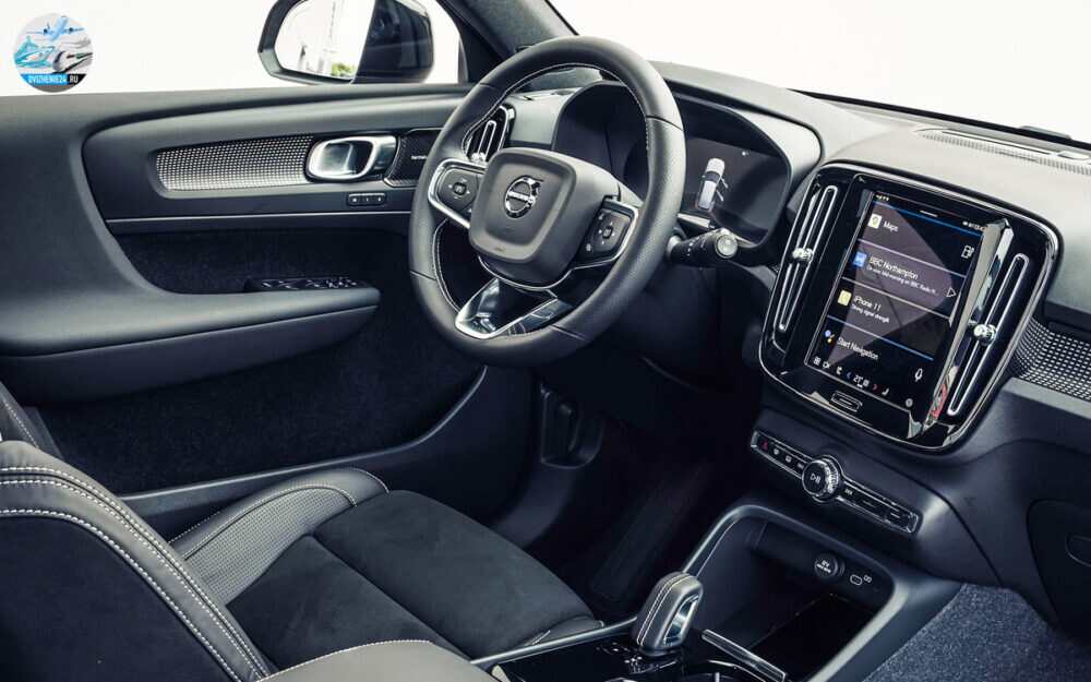 Volvo XC40 P8