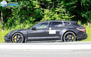 Porsche Taycan Cross Turismo 2021 - шпионские фото