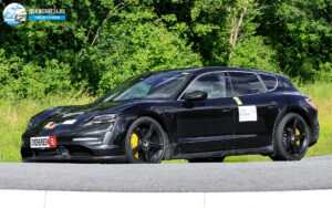 Porsche Taycan Cross Turismo 2021 - шпионские фото