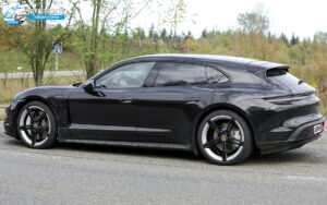 Porsche Taycan Cross Turismo 2021 - шпионские фото