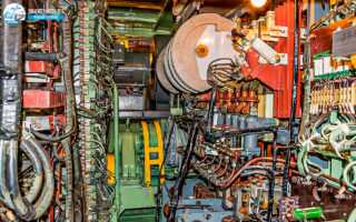 Электровоз ВЛ80с машинное отделение