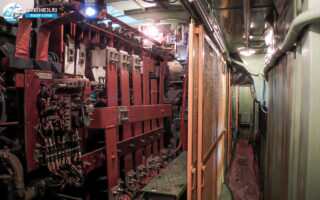 Электровоз ВЛ80с машинное отделение