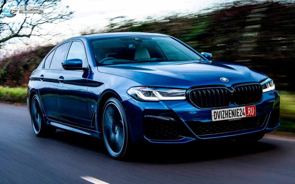 BMW 530e xDrive M Sport на дороге