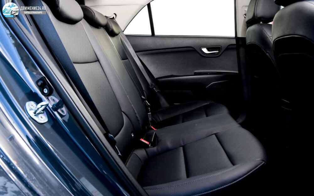 Kia Rio 1.0 T-GDi 48V MHEV 3