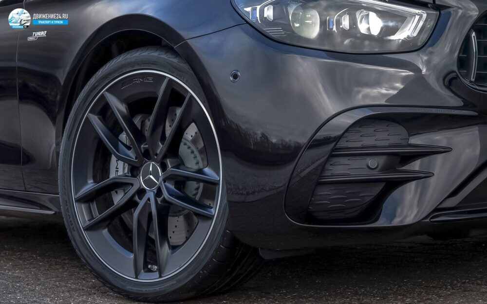 Mercedes-AMG E 53 в кузове универсал 2021