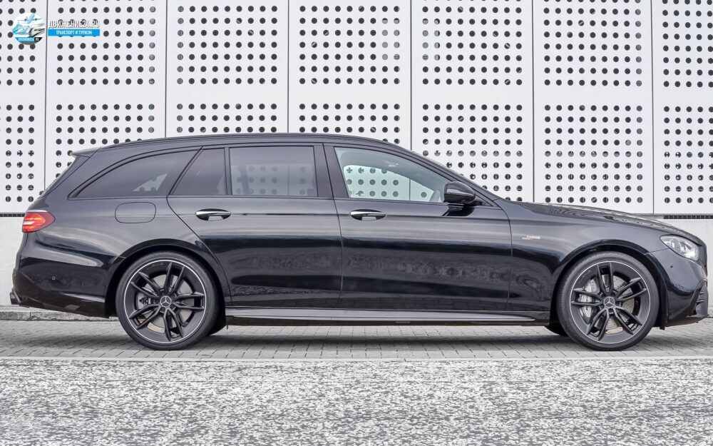 Mercedes-AMG E 53 в кузове универсал 2021