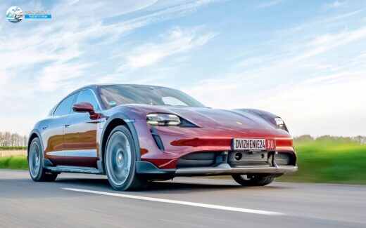 Porsche Taycan Cross Turismo 2021