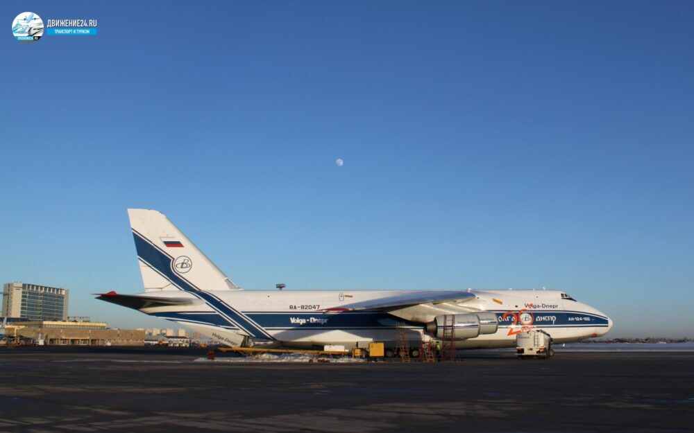 Самолет АН-124 "Руслан"