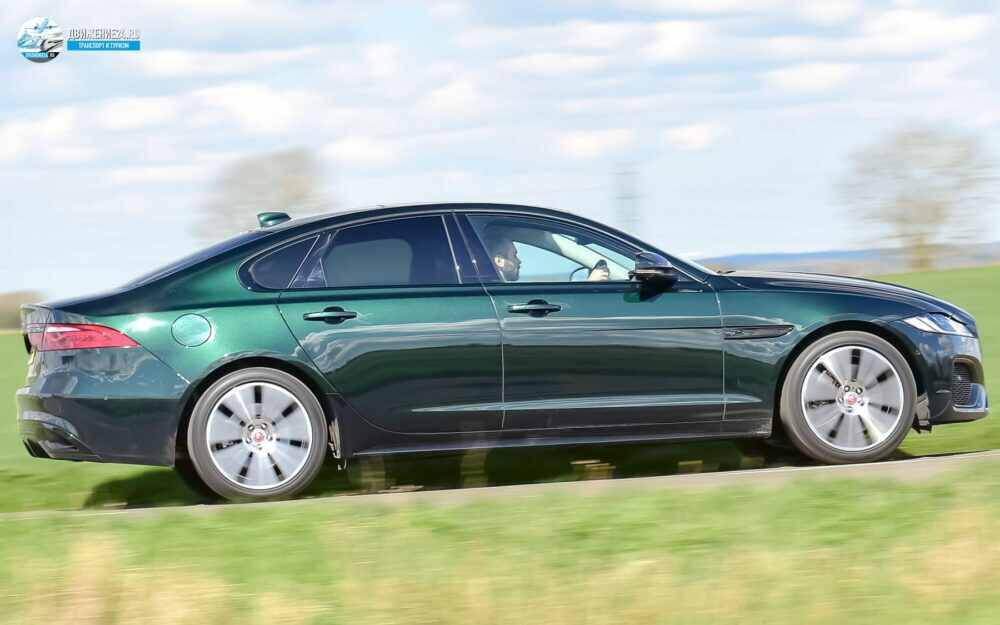 Jaguar XF P250 2021