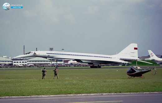 Фотографии самолетов гражданской авиации, военной авиации и летательных аппаратов федерации любителей авиаспорта