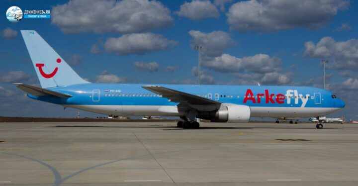 Фотографии самолетов гражданской авиации, военной авиации и летательных аппаратов федерации любителей авиаспорта