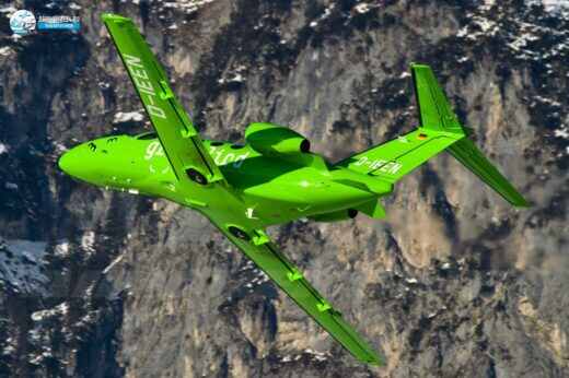 Фотографии самолетов гражданской авиации, военной авиации и летательных аппаратов федерации любителей авиаспорта