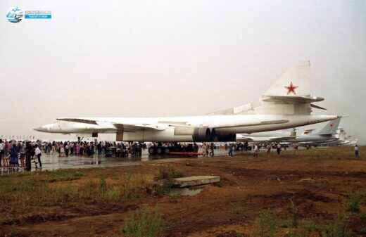 Фотографии самолетов гражданской авиации, военной авиации и летательных аппаратов федерации любителей авиаспорта