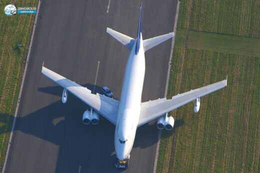 Фотографии самолетов гражданской авиации, военной авиации и летательных аппаратов федерации любителей авиаспорта