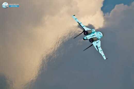 Фотографии самолетов гражданской авиации, военной авиации и летательных аппаратов федерации любителей авиаспорта