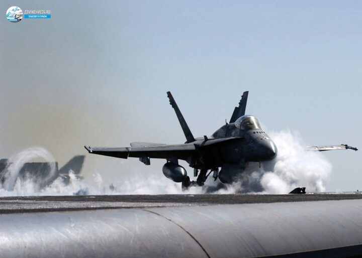 Фотографии самолетов гражданской авиации, военной авиации и летательных аппаратов федерации любителей авиаспорта