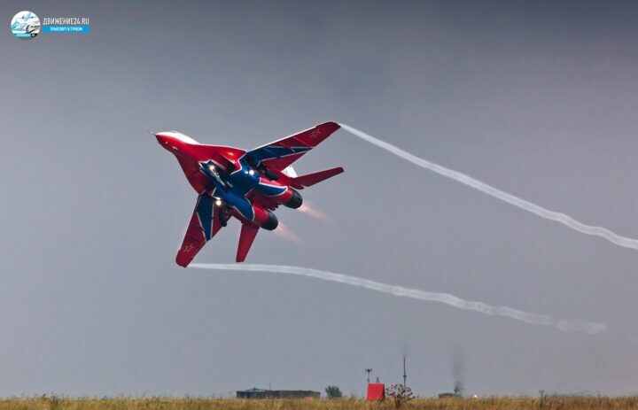 Фотографии самолетов гражданской авиации, военной авиации и летательных аппаратов федерации любителей авиаспорта