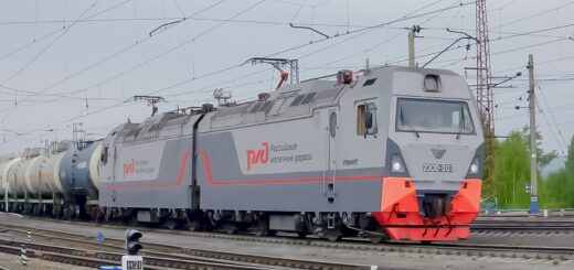 Электровоз 2ЭС10